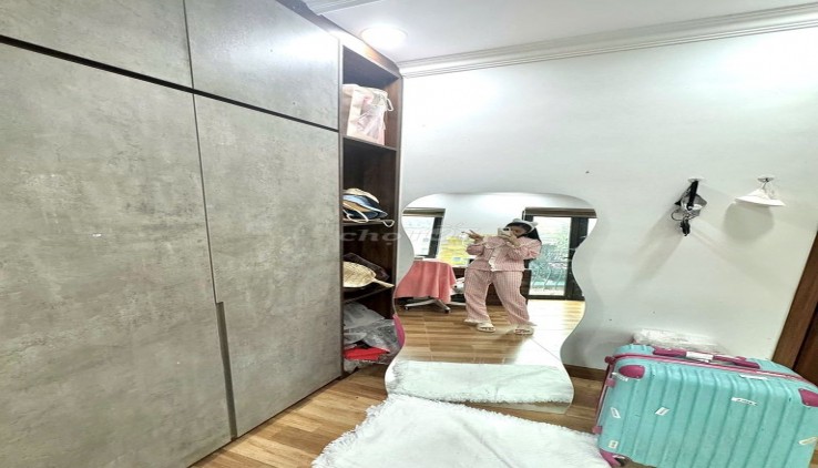 Cho thuê nhà ngõ ô tô Láng Hạ 33m2, 4 tầng, 4 ngủ, 18 Triệu
